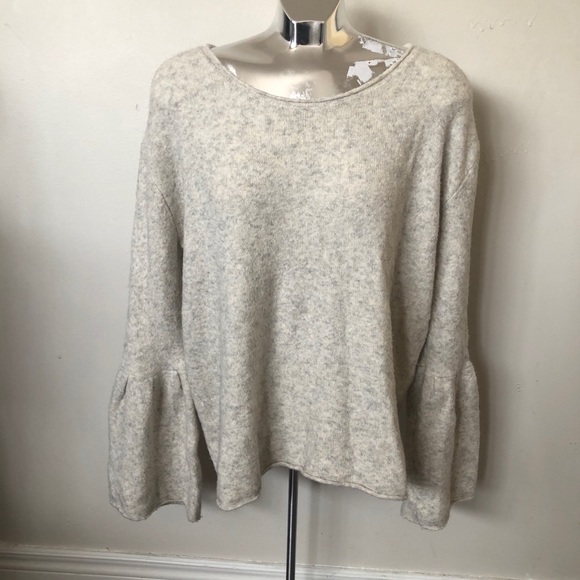 French Connection Bell Sleeve Sweater Dove Gray Melange Size M - Picture 3 of 4